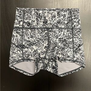 Lululemon In Movement Short *Everlux 2.5" - Sz 4